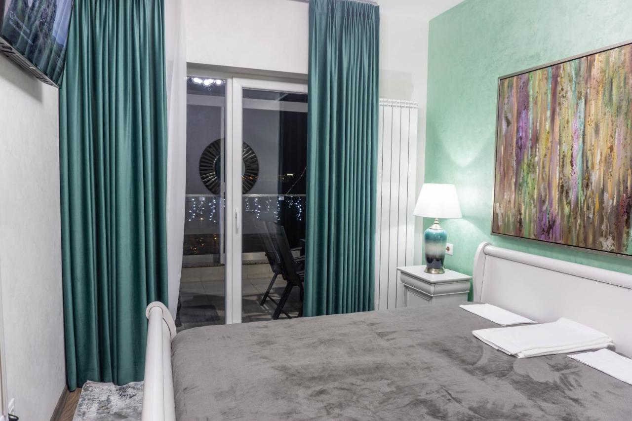 White Dream Penthouse With Jacuzzi Braşov Exterior foto