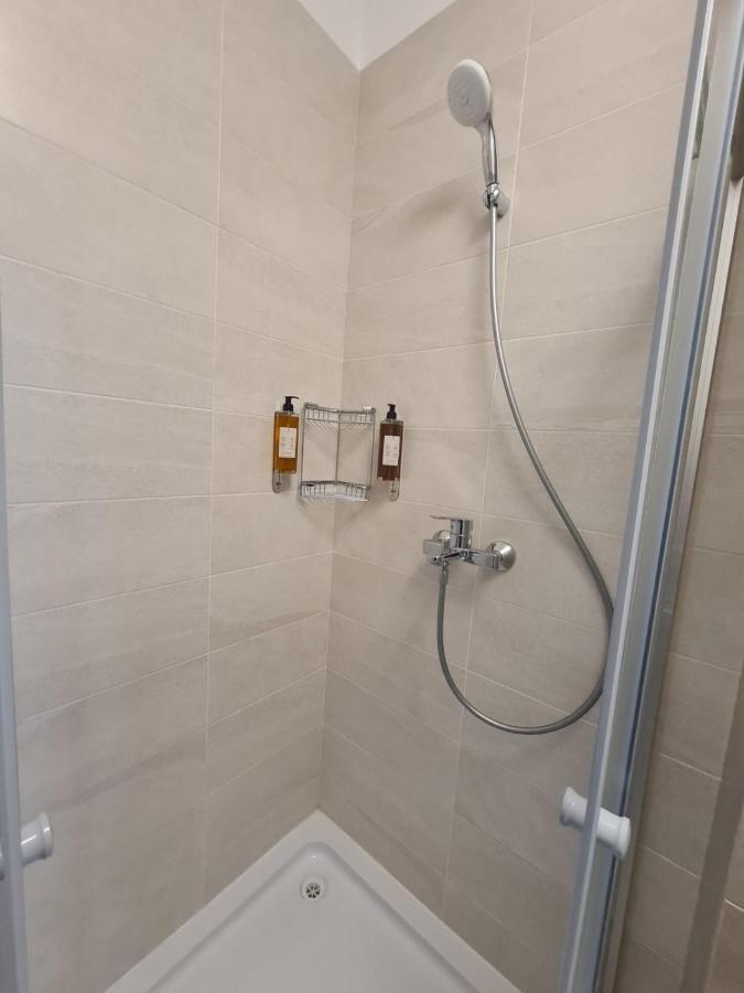 White Dream Penthouse With Jacuzzi Braşov Exterior foto